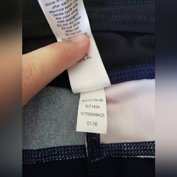 ATHLETA navy floral tights M - Picture 6 of 6